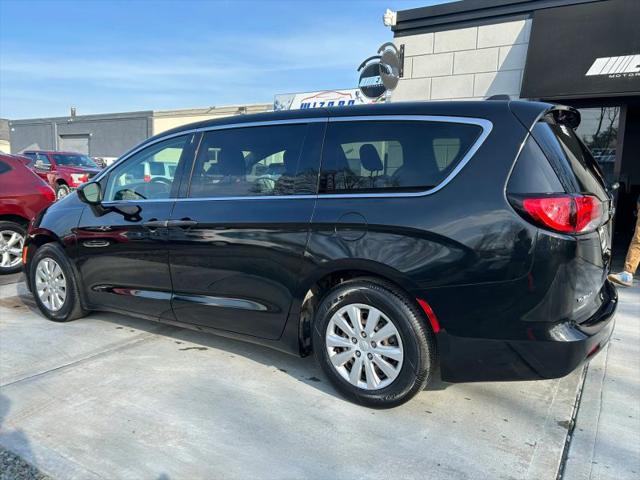 2021 Chrysler Voyager L