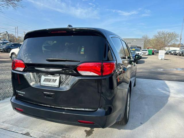 2021 Chrysler Voyager L