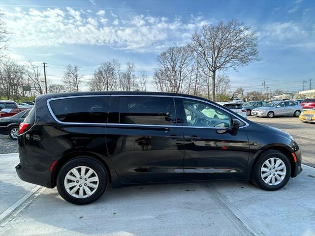 2021 Chrysler Voyager L