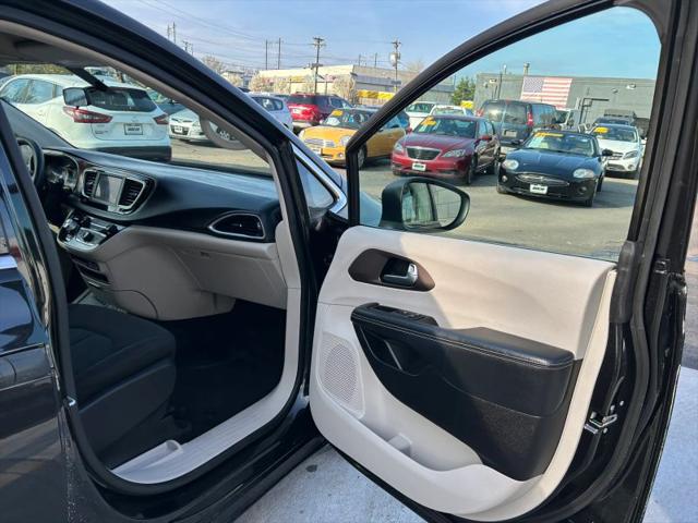2021 Chrysler Voyager L