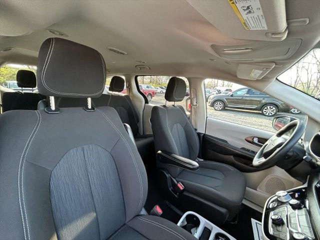 2021 Chrysler Voyager L