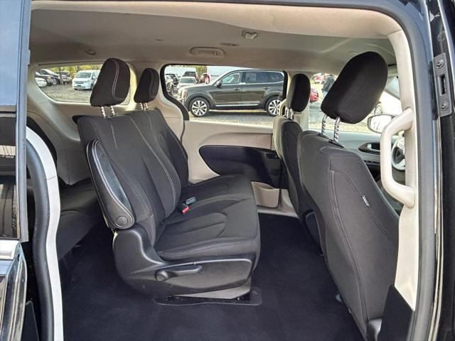 2021 Chrysler Voyager L