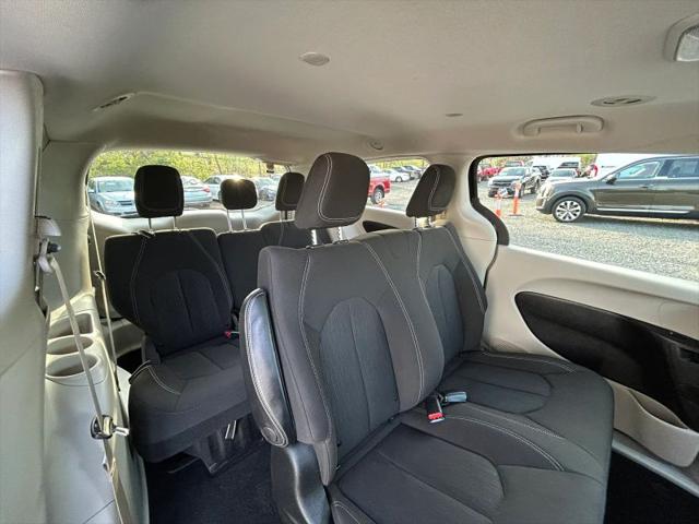 2021 Chrysler Voyager L