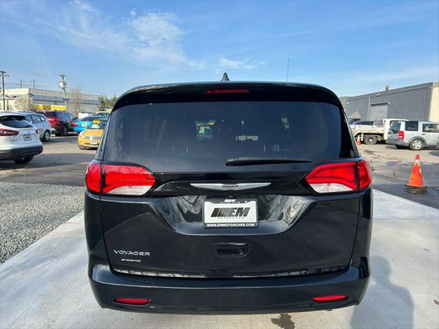 2021 Chrysler Voyager L