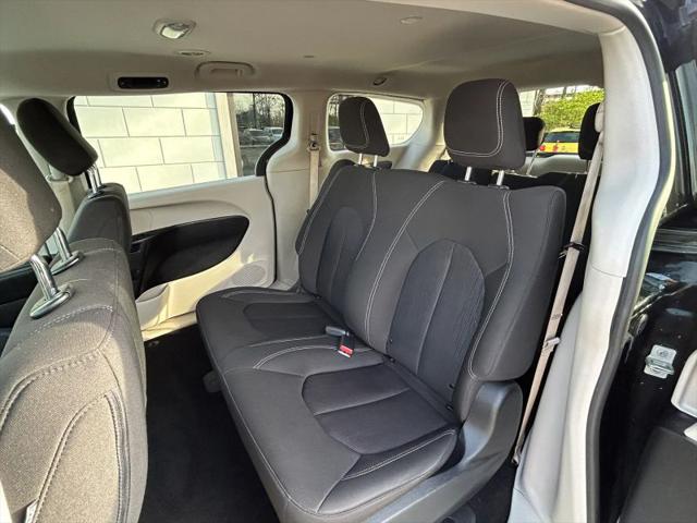 2021 Chrysler Voyager L
