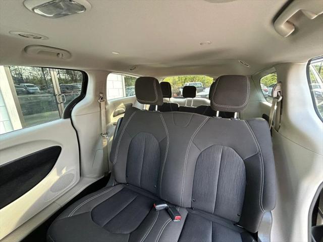 2021 Chrysler Voyager L