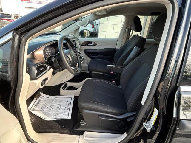 2021 Chrysler Voyager L