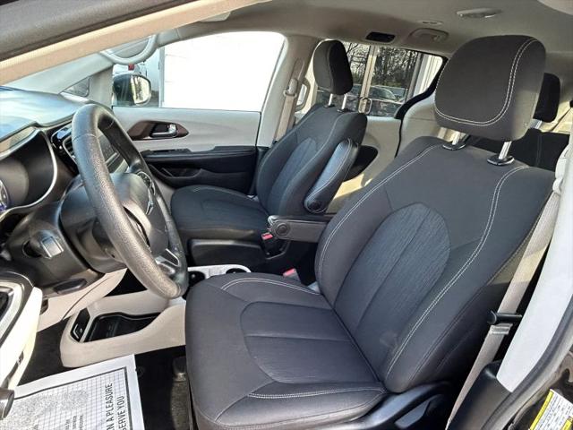 2021 Chrysler Voyager L