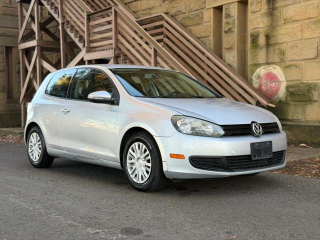 2012 Volkswagen Golf 2.5L 2-Door