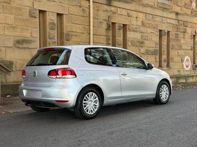 2012 Volkswagen Golf 2.5L 2-Door