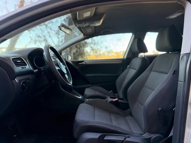 2012 Volkswagen Golf 2.5L 2-Door