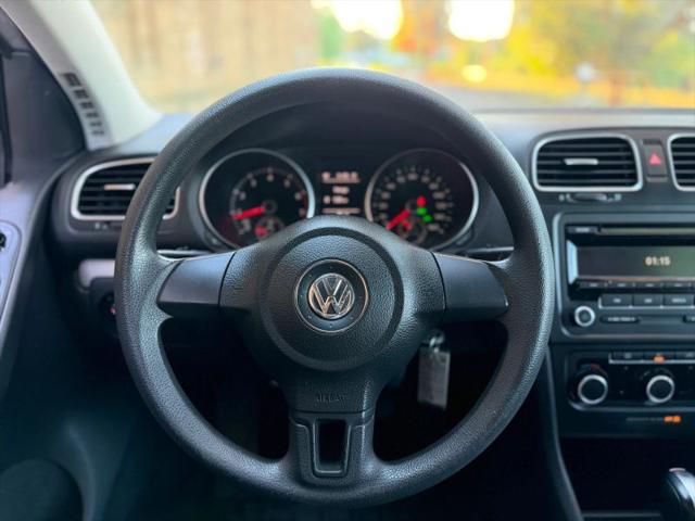 2012 Volkswagen Golf 2.5L 2-Door