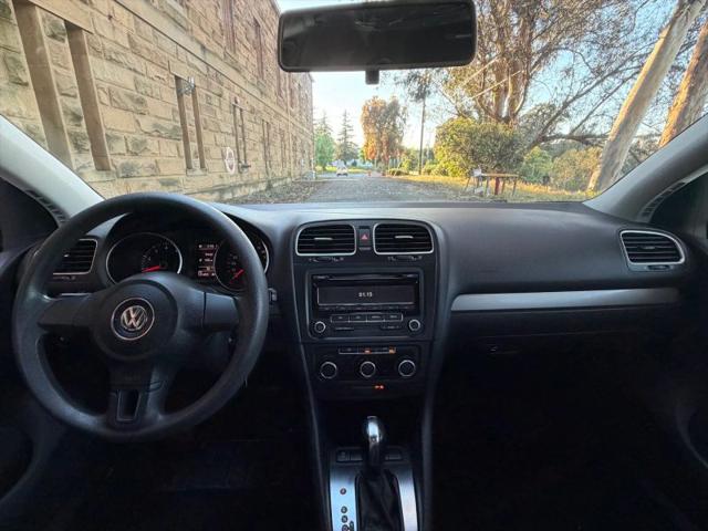 2012 Volkswagen Golf 2.5L 2-Door