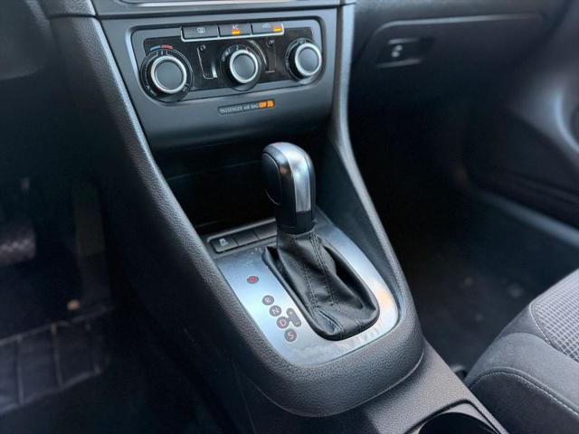 2012 Volkswagen Golf 2.5L 2-Door