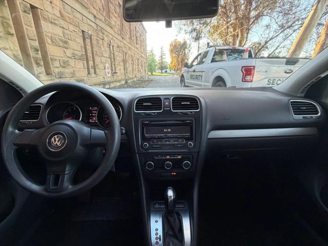 2012 Volkswagen Golf 2.5L 2-Door