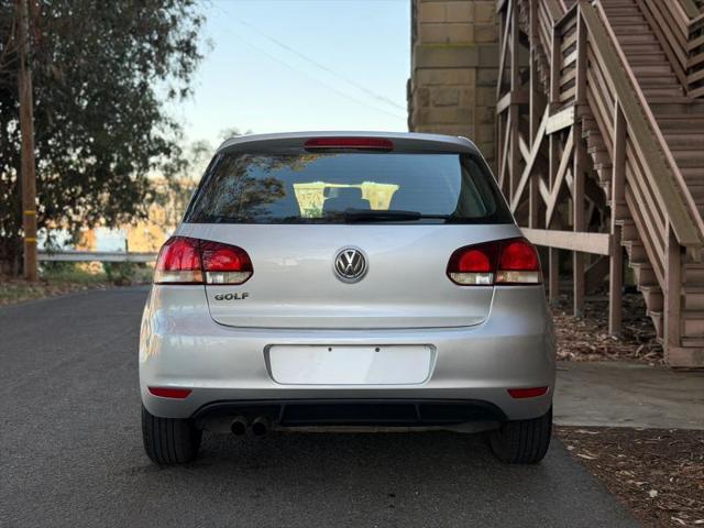 2012 Volkswagen Golf 2.5L 2-Door