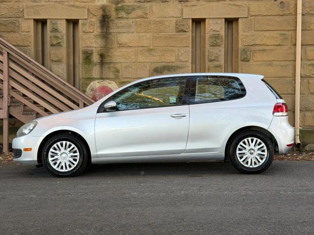 2012 Volkswagen Golf 2.5L 2-Door