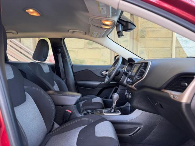 2016 Jeep Cherokee Sport