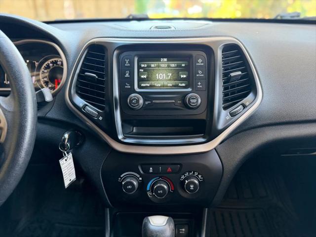 2016 Jeep Cherokee Sport