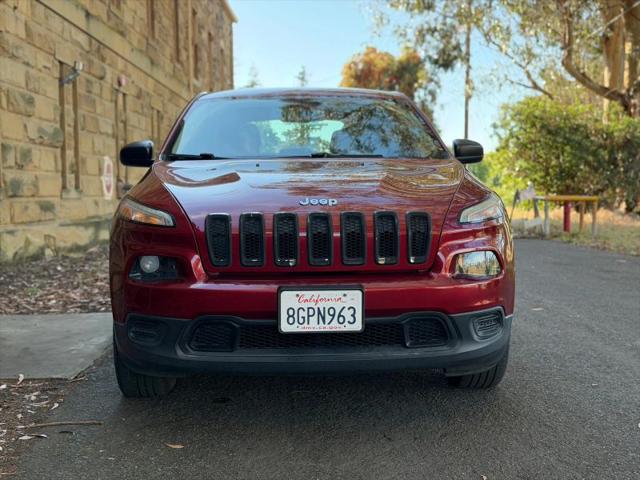 2016 Jeep Cherokee Sport