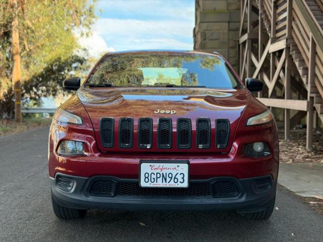 2016 Jeep Cherokee Sport