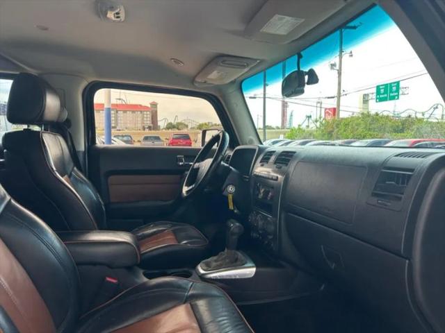2006 HUMMER H3 Base