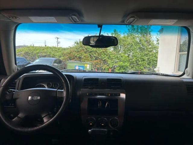 2006 HUMMER H3 Base