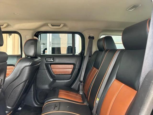 2006 HUMMER H3 Base