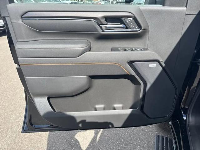 2026 GMC Sierra 2500HD Crew Cab, Standard Bed, AT4, 4WD