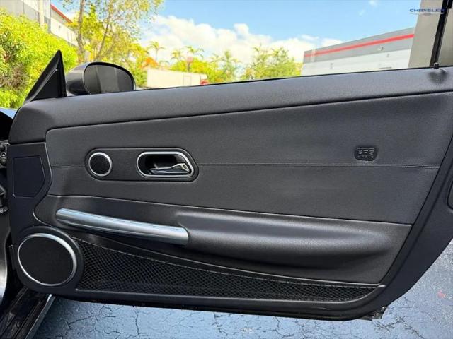 2004 Chrysler Crossfire Base