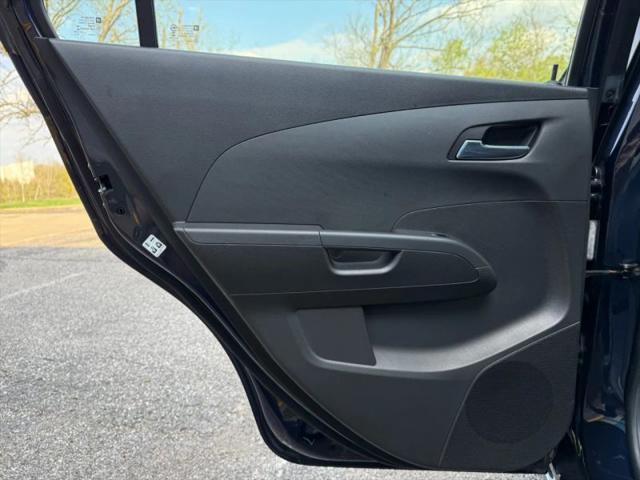 2015 Chevrolet Sonic LT Auto