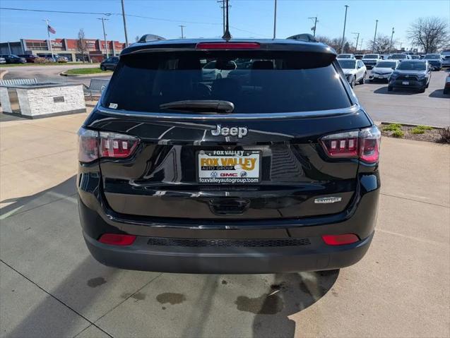 2022 Jeep Compass Latitude FWD