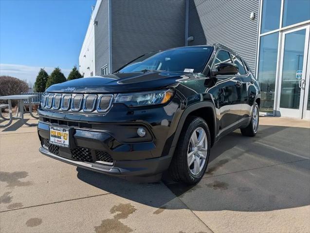 2022 Jeep Compass Latitude FWD
