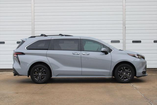 2024 Toyota Sienna Woodland Edition