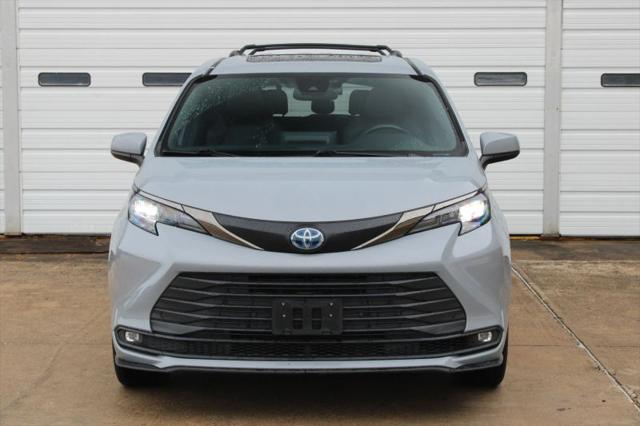 2024 Toyota Sienna Woodland Edition