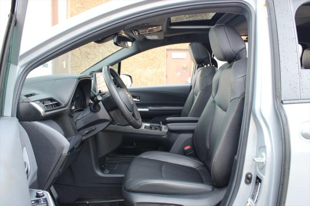 2024 Toyota Sienna Woodland Edition