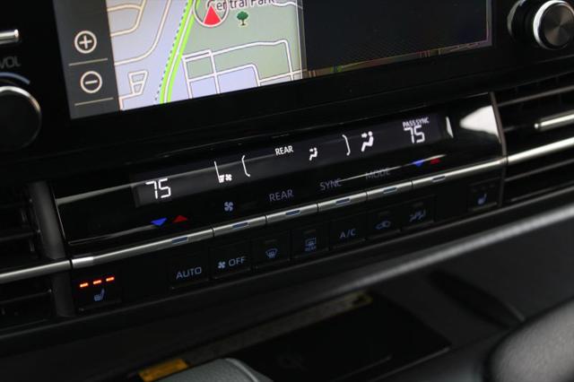 2024 Toyota Sienna Woodland Edition