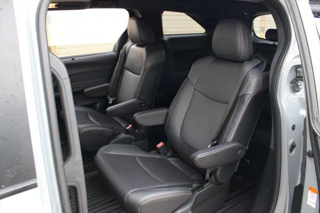 2024 Toyota Sienna Woodland Edition