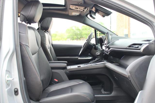 2024 Toyota Sienna Woodland Edition