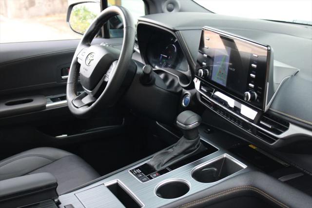 2024 Toyota Sienna Woodland Edition