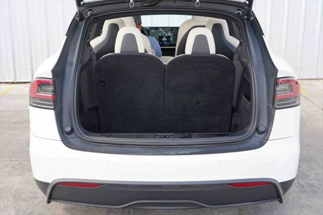 2022 Tesla Model X Plaid Tri Motor All-Wheel Drive