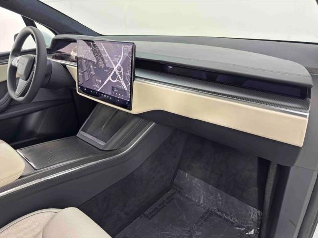 2022 Tesla Model X Plaid Tri Motor All-Wheel Drive