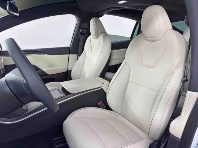 2022 Tesla Model X Plaid Tri Motor All-Wheel Drive