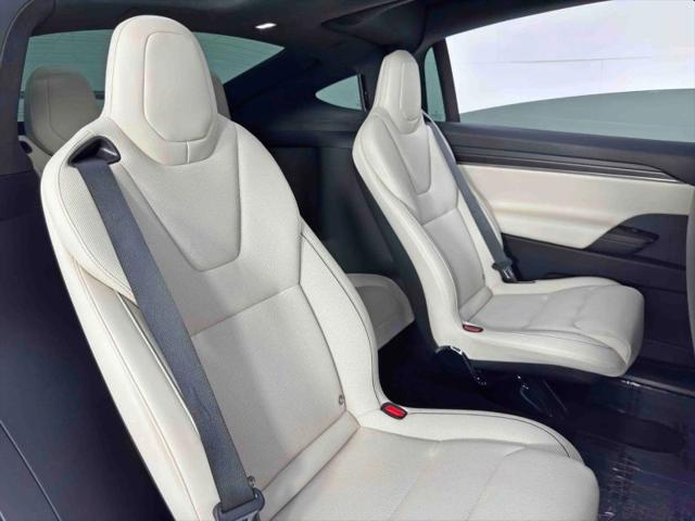 2022 Tesla Model X Plaid Tri Motor All-Wheel Drive