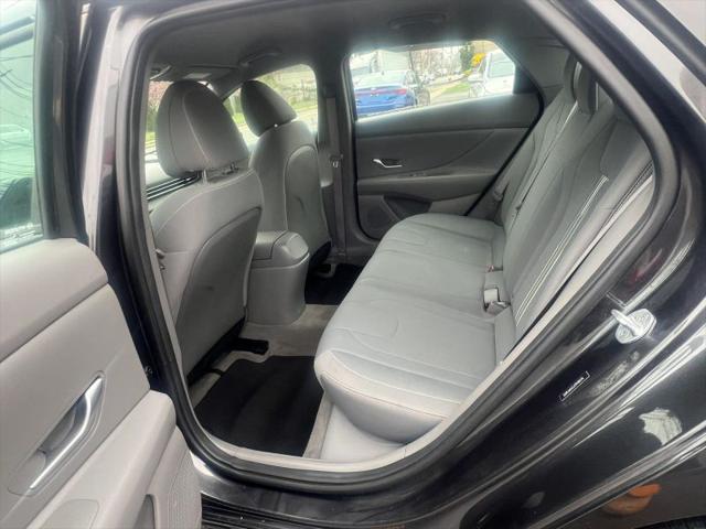 2023 Hyundai Elantra SEL