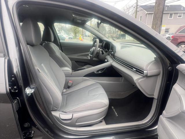 2023 Hyundai Elantra SEL