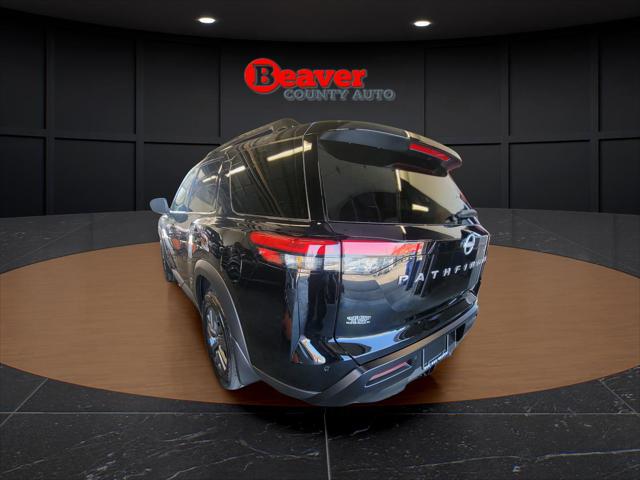 2026 Nissan Pathfinder SV