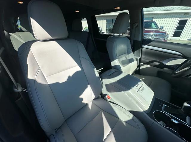 2016 Toyota Highlander XLE V6