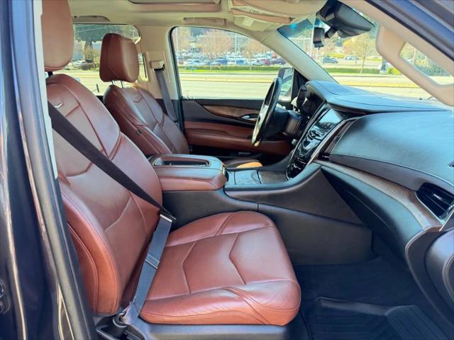 2017 Cadillac Escalade ESV Luxury