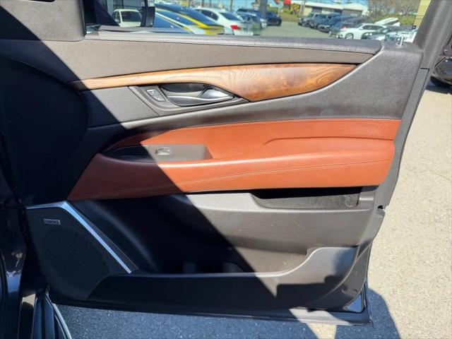 2017 Cadillac Escalade ESV Luxury